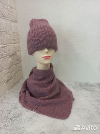 Вязаный комплект из пуха норки