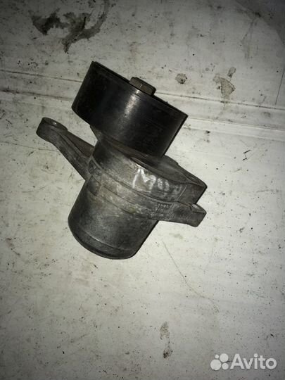 Ролик натяжной Renault M9R Opel Vivaro 2.0dci