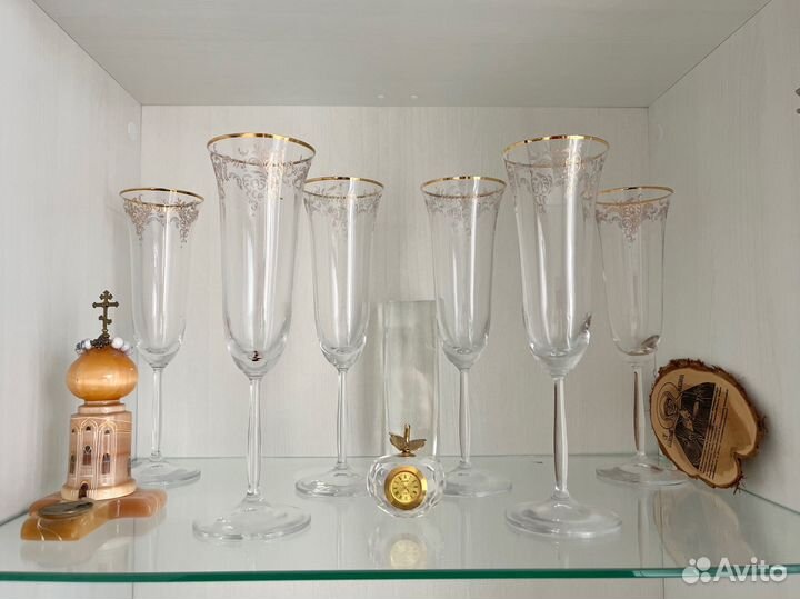 Набор бокалов и рюмок