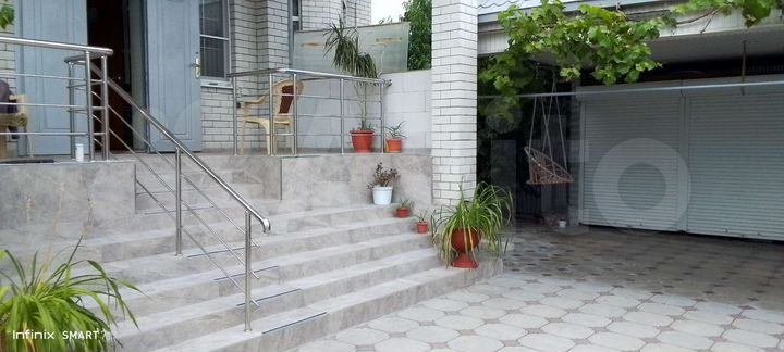 Дом 474,3 м² на участке 5,1 сот.