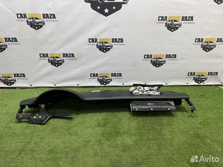 Торпедо Audi A8