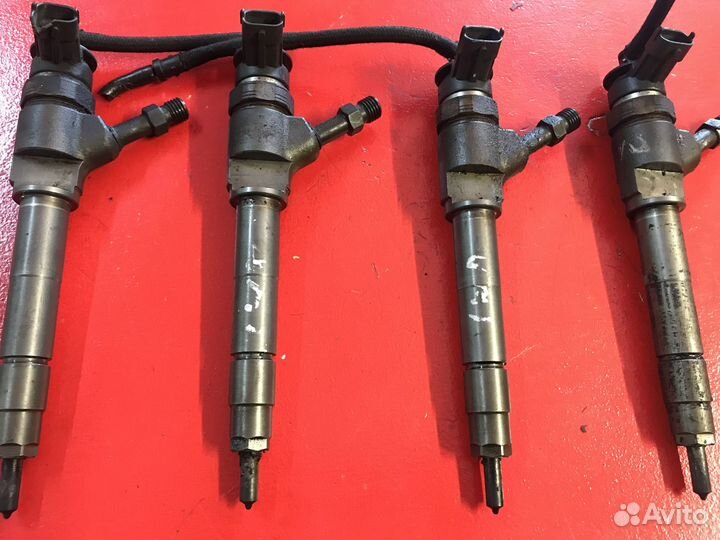 Форсунка Mazda BT-50 Ford Ranger 2.5 wlaa