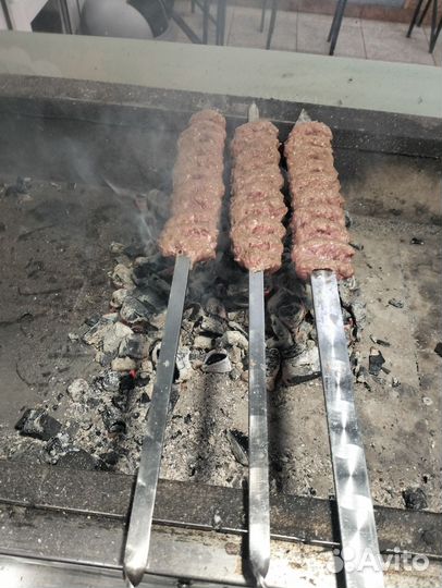 Повар шаурмист продавец