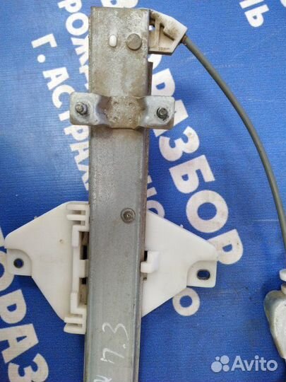 Задний правый стеклоподъемник Hyundai Sonata 4