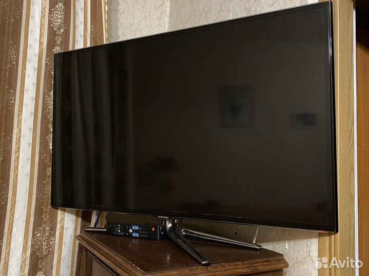 Телевизор Samsung UE46ES6550S, full HD, смарт тв