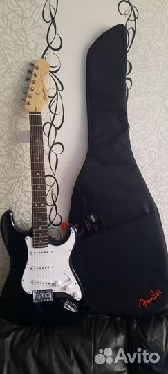 Гитарный набор Fender Squier MM Stratocaster Pack