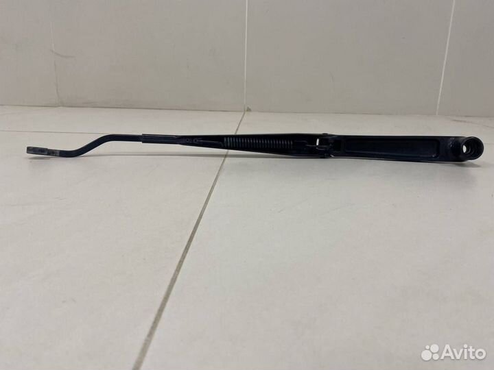 Поводок стеклоочистителя передний левый Hyundai So