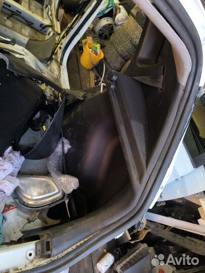 Обшивка багажника хендай Солярис 1