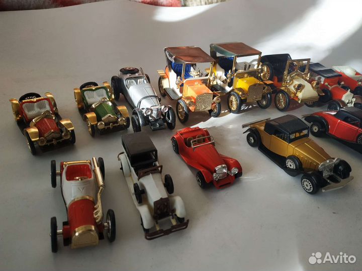 Ретро модели ford t,rolls royce,packard и т.д