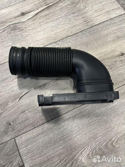 Патрубок фланец для забора воздуха VW polo sedan