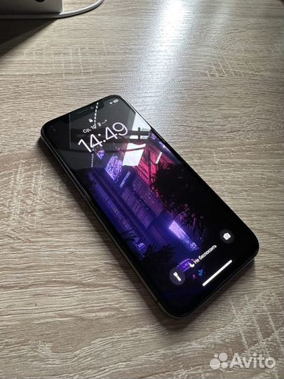 iPhone X, 64 ГБ