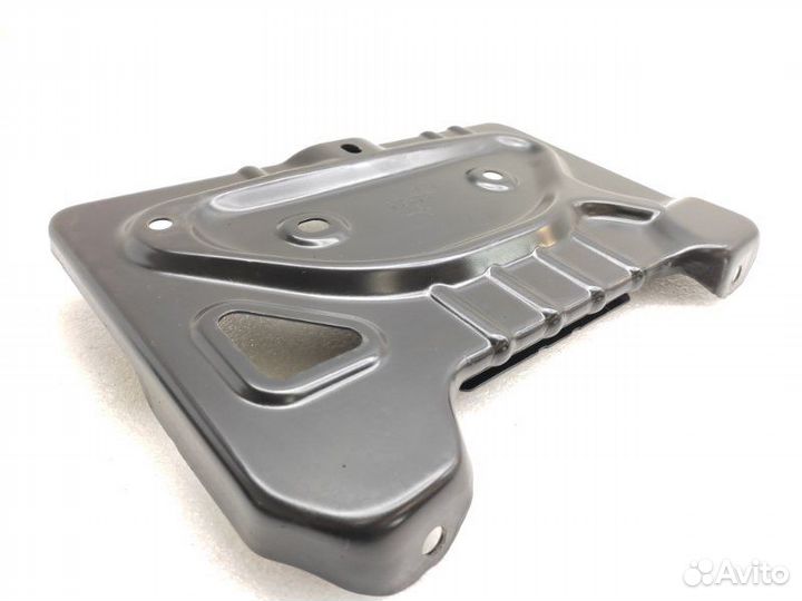 Крепление аккумулятора Mercedes-Benz Cls-Class