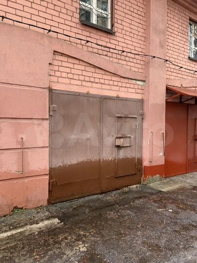 Гараж, > 30 м²