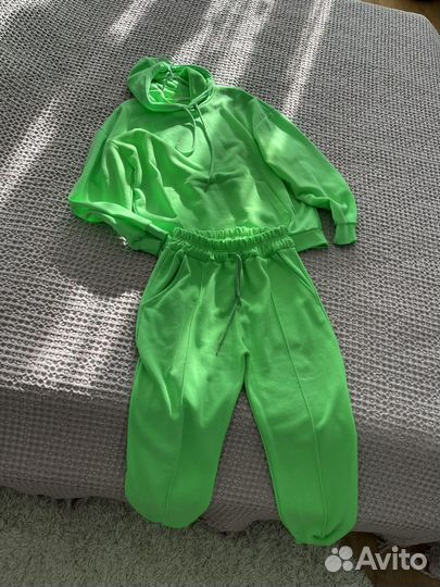 Костюм женский