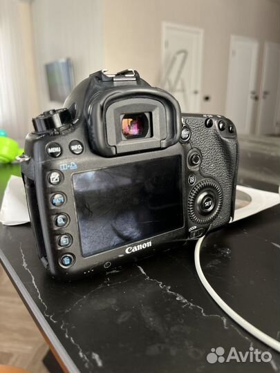Canon 5d mark iii забрали