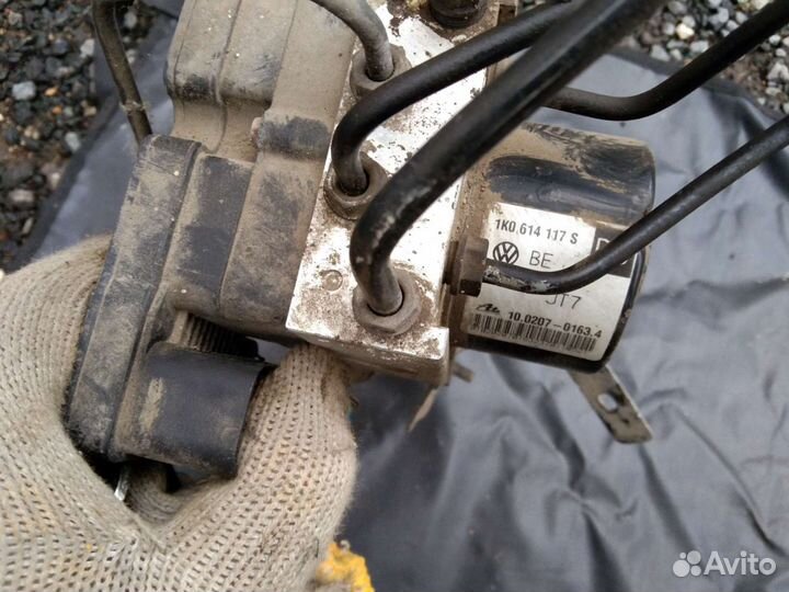 Блок ABS skoda, Volkswagen 1K0907379AK, 1K0614117S