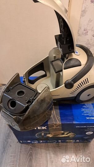 Пылесос Vitek VT-1834GD