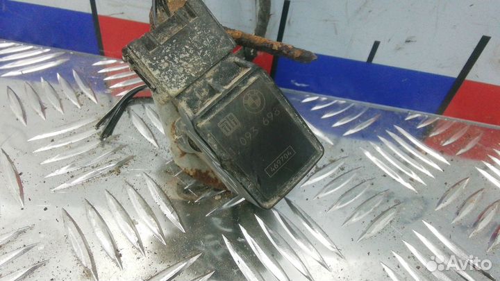 Датчик положения подвески на BMW 5 E39