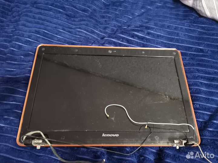 Lenovo y550