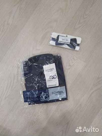 Рубашка/сорочка для мальчика,новая, 122+ бабочка