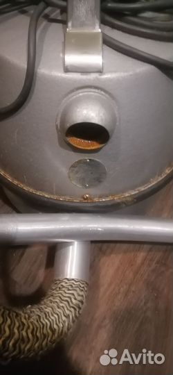 Пылесос Вихрь