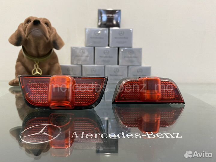 Проекция логотипа Мерседес Бенц