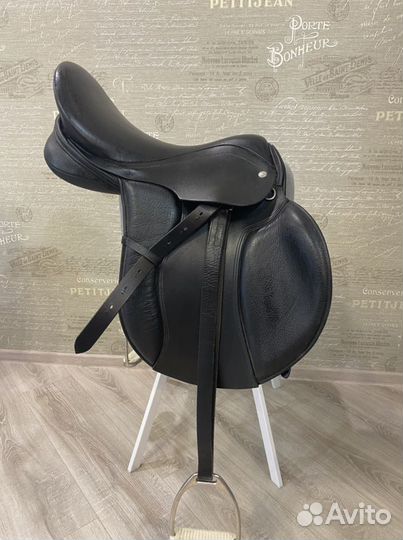 Конкурное седло