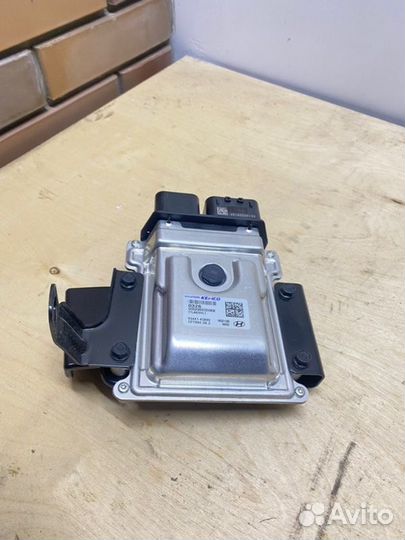 Блок управления АКПП Hyundai Tucson TL 2.0 D4HA