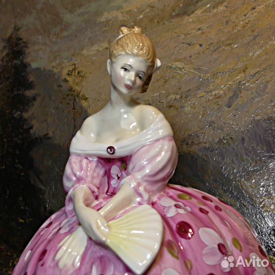 Виктория.Royal Doulton.Фарфор.Англия.Статуэтка
