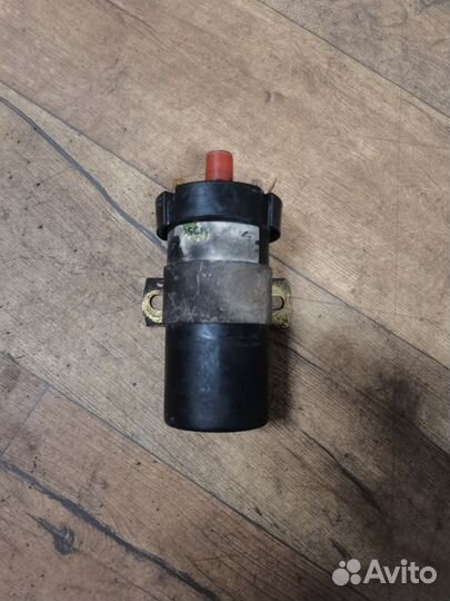 Катушка зажигания Volkswagen Golf 2