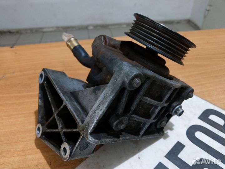 Насос гур 1,6 форд фиеста 5 2005 год