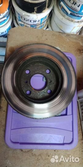 Тормозной диск с Тойоты ае100