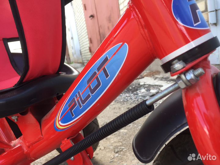 Велосипед с родительской ручкой