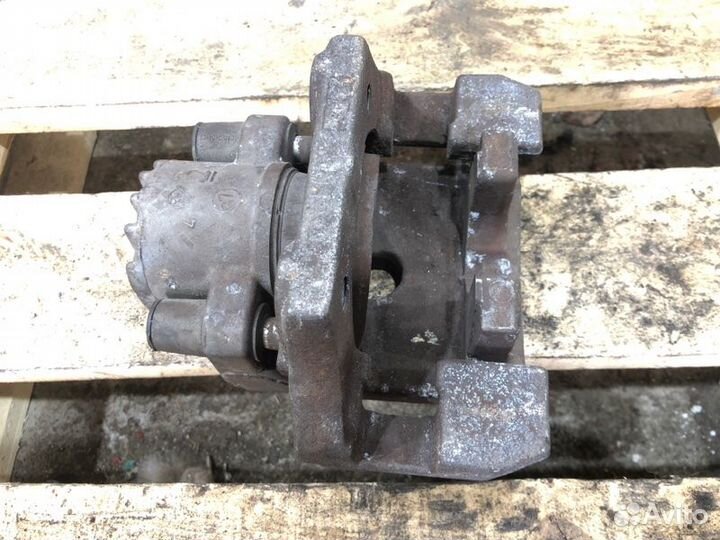 Суппорт тормозной задний правый Bmw 5 E60 N52B25