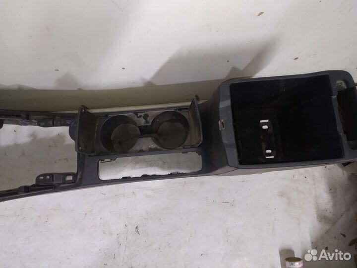 Консоль Тойота Королла Е150