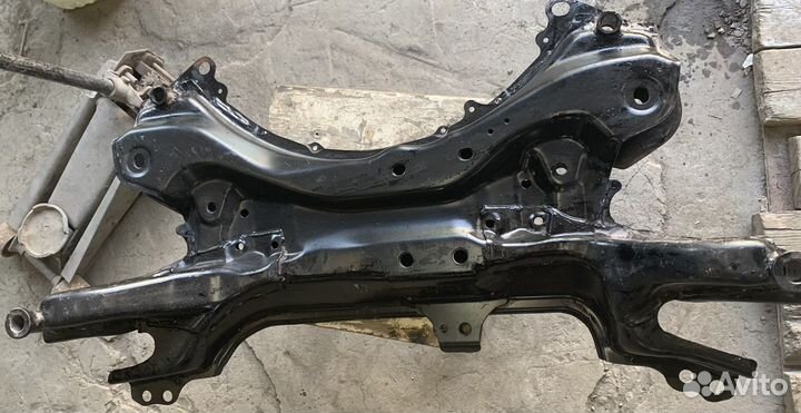 Подрамник Toyota Carolla новый