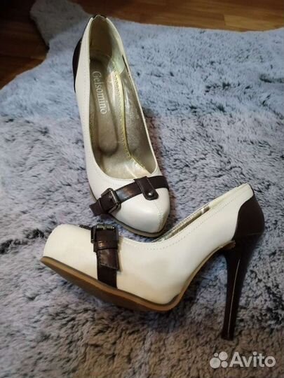 Кожаные женские туфли 38