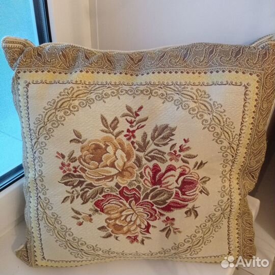 Подушка гобеленовая (думочка для дивана)