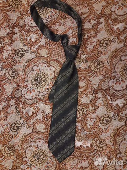 Галстук мужской