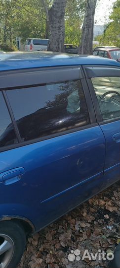 Mazda Premacy 2.0 AT, 2001, битый, 375 000 км