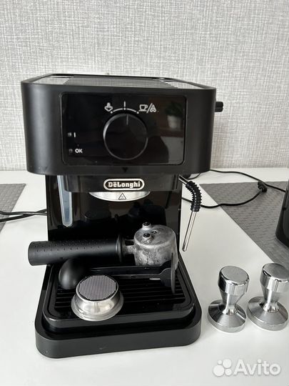 Кофеварка delonghi EC230.BK