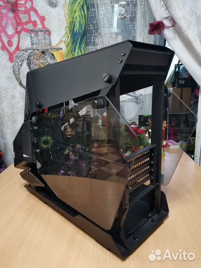 Корпус termaltake AH T200