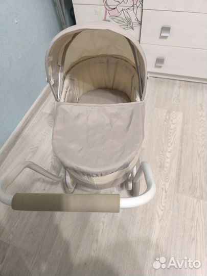 Коляска для кукол