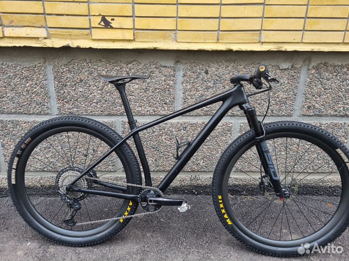 Велосипед карбоновый