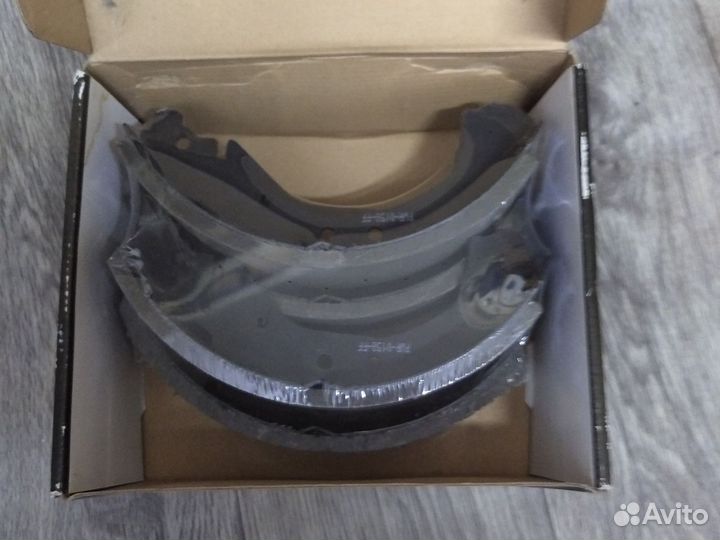 Колодки тормозные задние для Chevrolet Tahoe