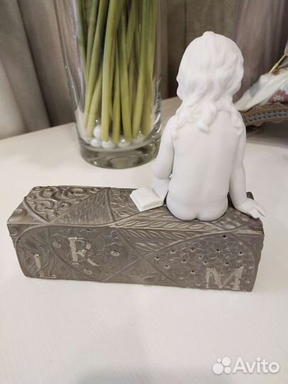 Lladro Испания девочка с книгой