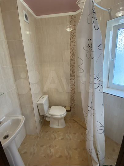 Комната 50 м², 1/2 эт.