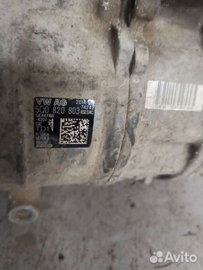 Компрессор кондиционера VW Golf 7