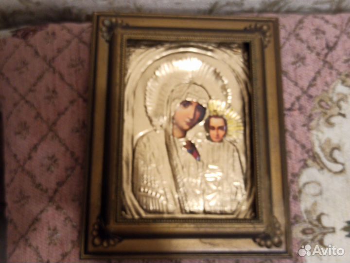 Икона Божия Матерь