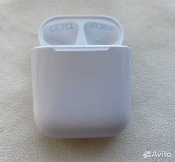 Apple AirPods 2